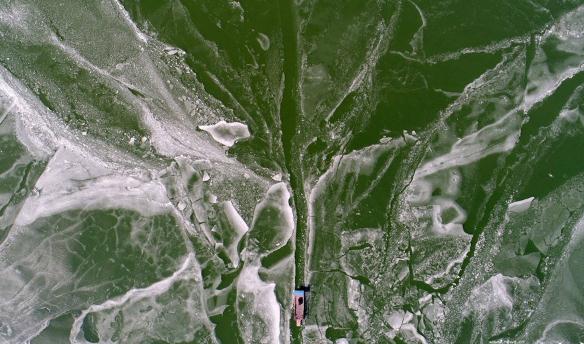 2月4日，拍摄的黄河河南三门峡库区出现的冰凌